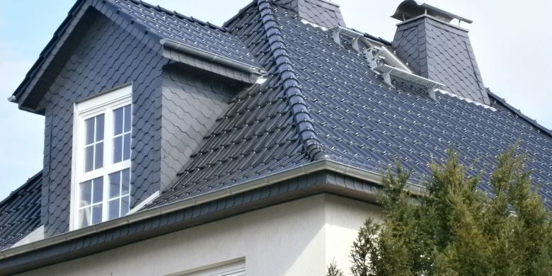 Schwarze Dachsteine